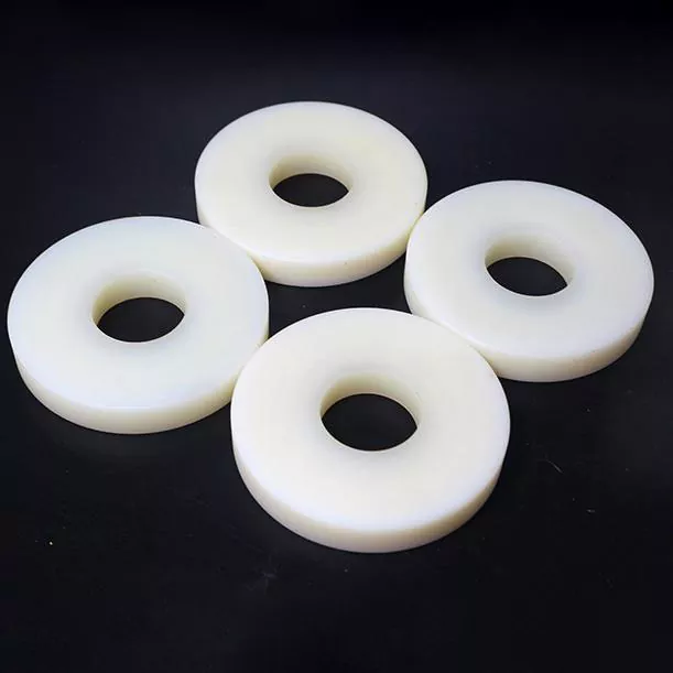 أنبوب نايلون ذو قطر صغير